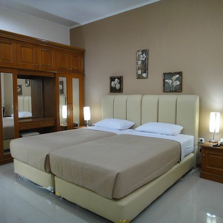 ג'קרטה Gondia Guesthouse מראה חיצוני תמונה