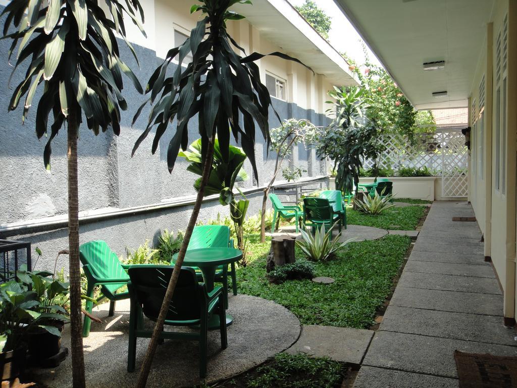 ג'קרטה Gondia Guesthouse מראה חיצוני תמונה