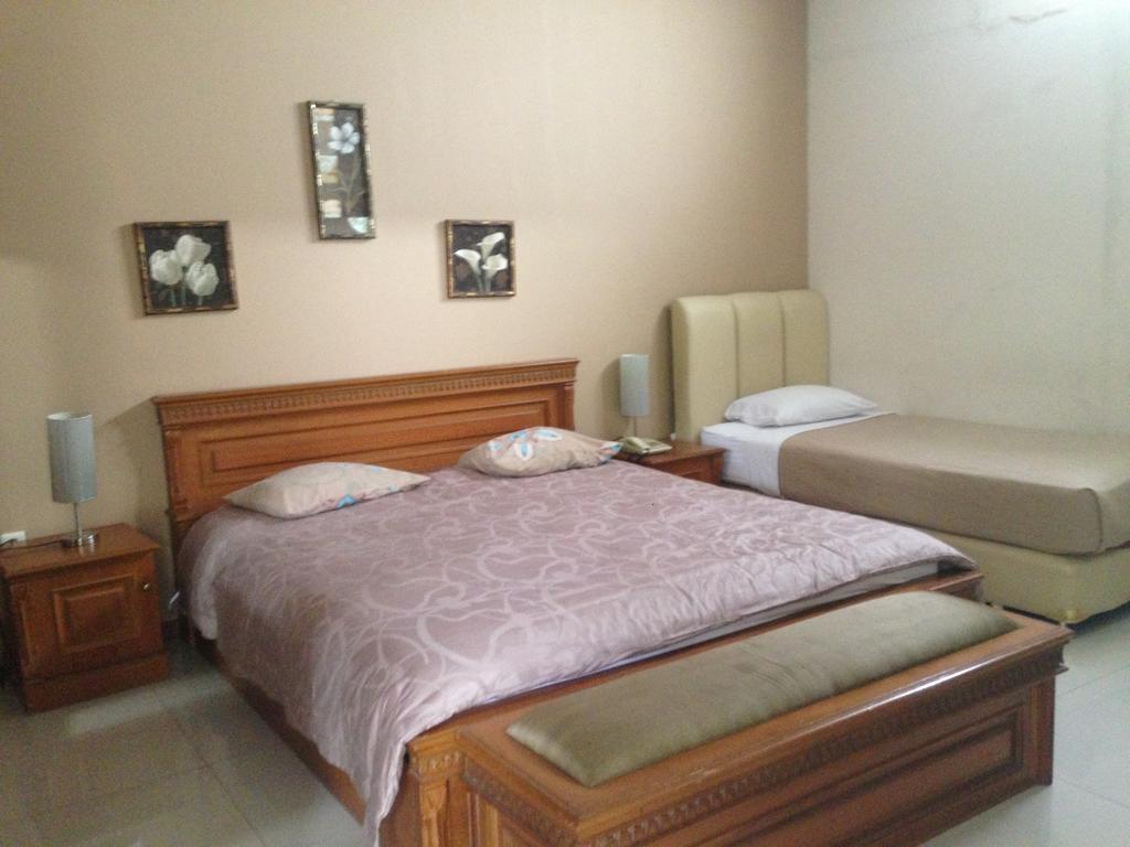 ג'קרטה Gondia Guesthouse חדר תמונה