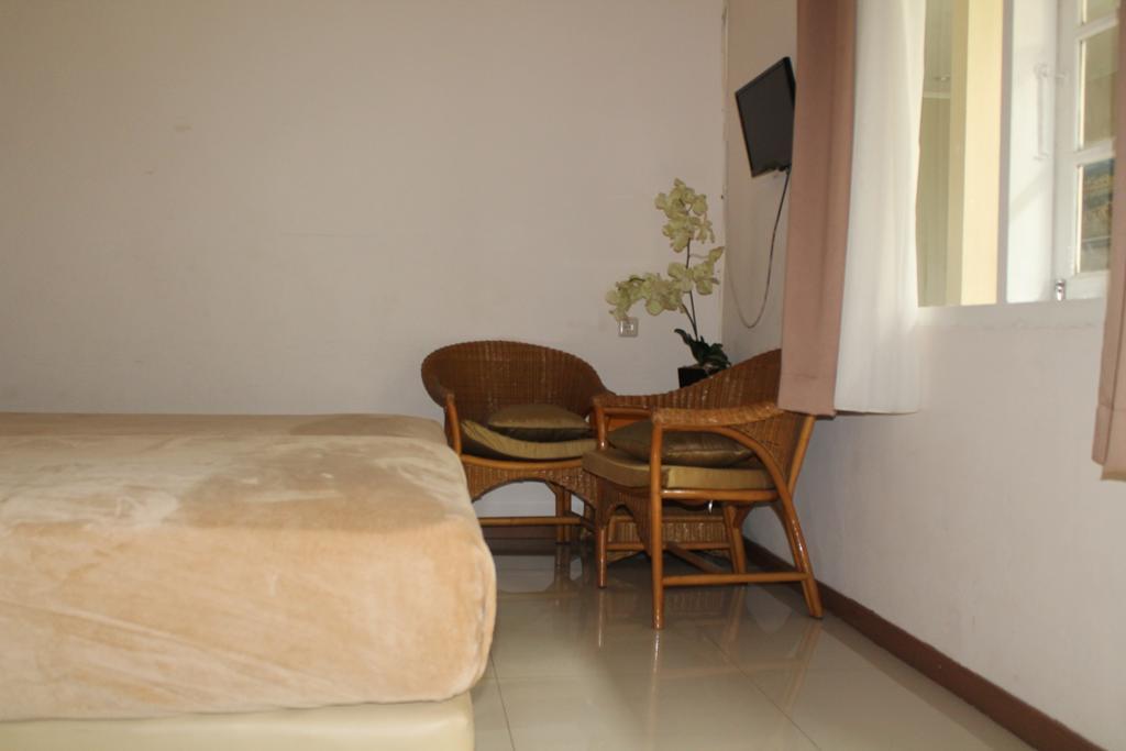 ג'קרטה Gondia Guesthouse חדר תמונה