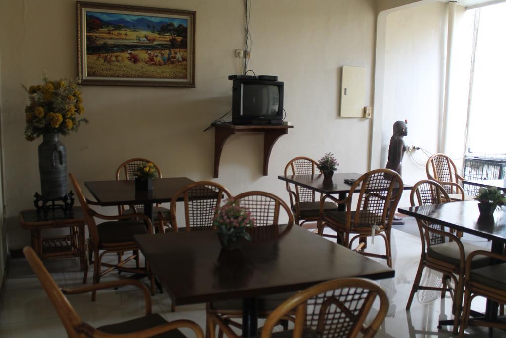 ג'קרטה Gondia Guesthouse מראה חיצוני תמונה