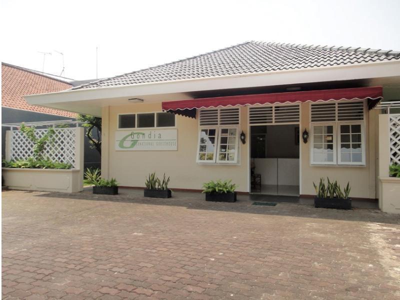 ג'קרטה Gondia Guesthouse מראה חיצוני תמונה