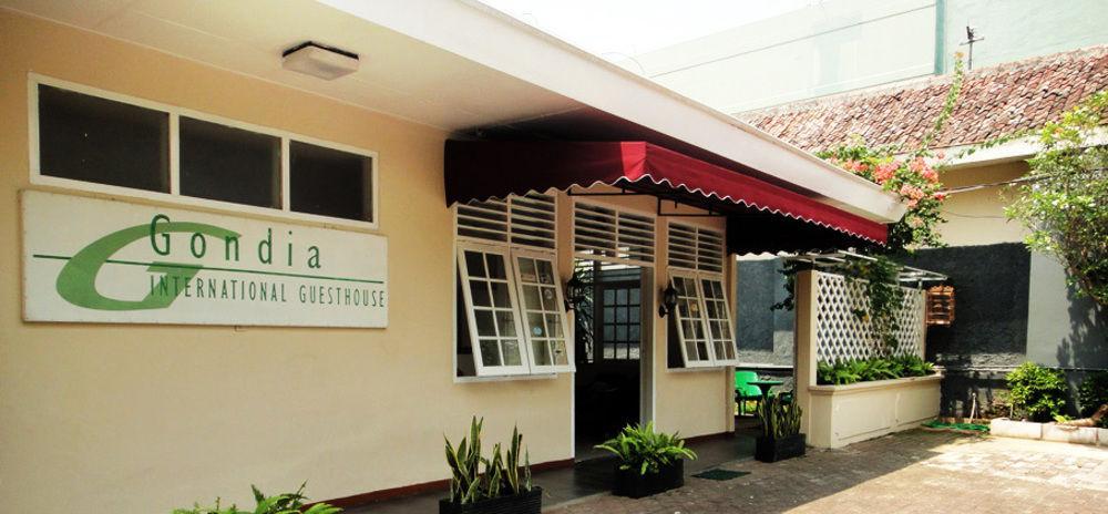 ג'קרטה Gondia Guesthouse מראה חיצוני תמונה